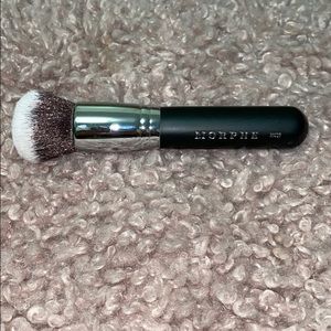 Morphe M439 deluxe buffer brush